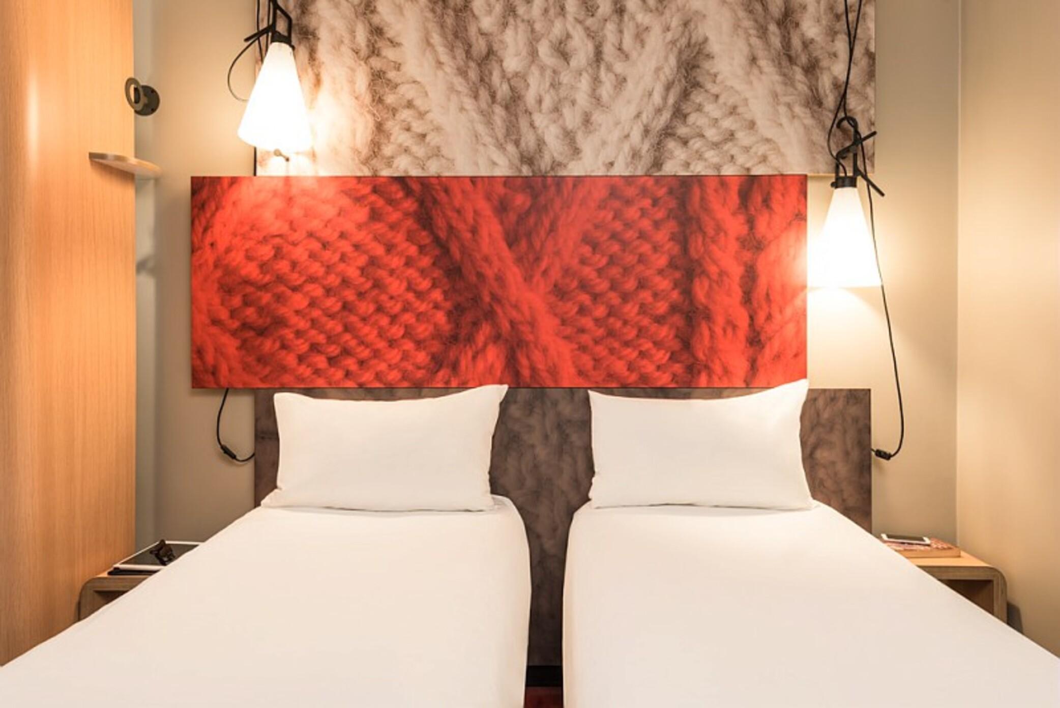 ไอบิส บอร์โดซ์ ซองทร์ บาสติด Hotel ภายนอก รูปภาพ