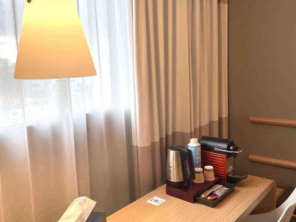 ไอบิส บอร์โดซ์ ซองทร์ บาสติด Hotel ห้อง รูปภาพ