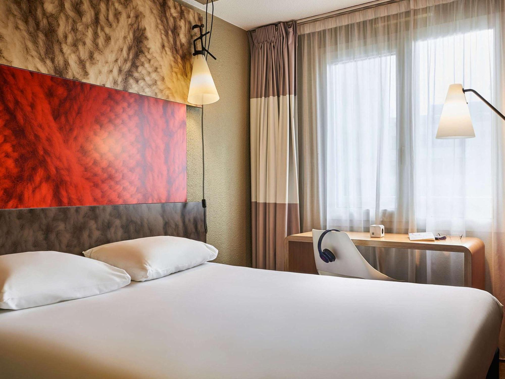 ไอบิส บอร์โดซ์ ซองทร์ บาสติด Hotel ภายนอก รูปภาพ
